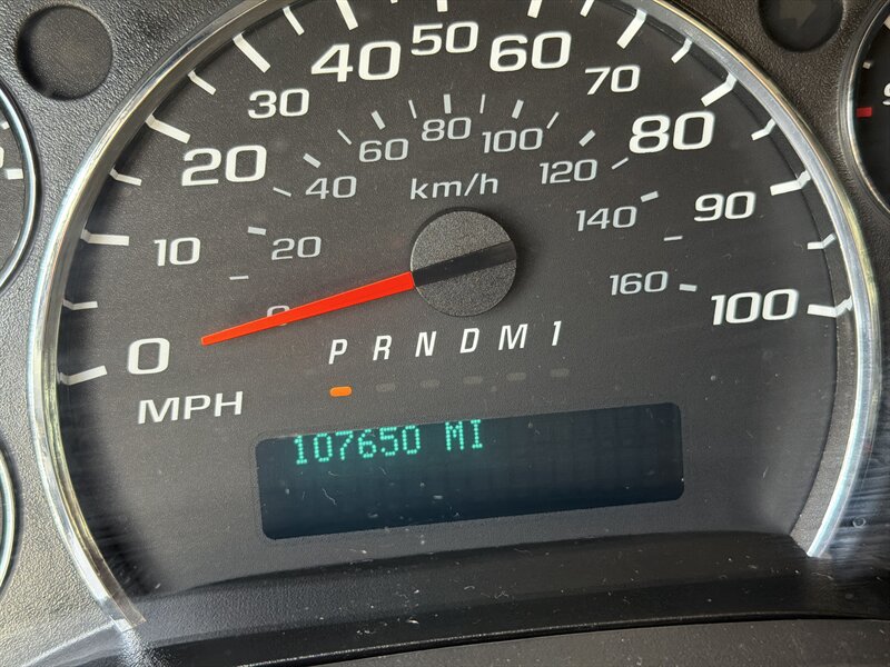 2017 Chevrolet Express 2500 - Photo 13 - Hamilton, OH 45015