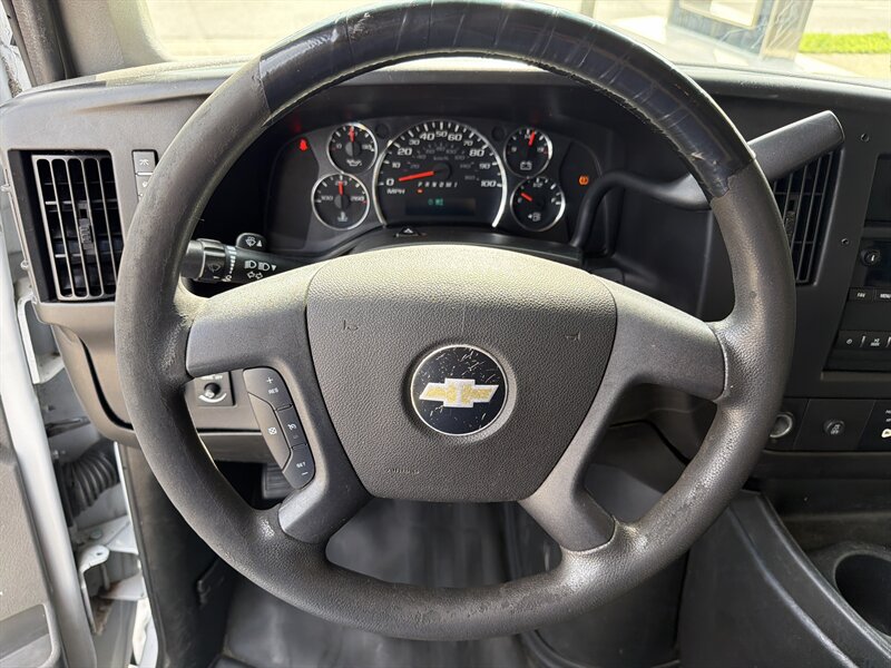 2017 Chevrolet Express 2500 - Photo 14 - Hamilton, OH 45015