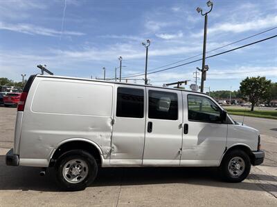 2017 Chevrolet Express 2500 - Photo 5 - Hamilton, OH 45015