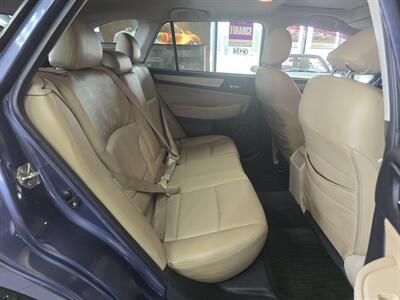2015 Subaru Outback 2.5i Premium 4DR WAGON AWD   - Photo 16 - Hamilton, OH 45015