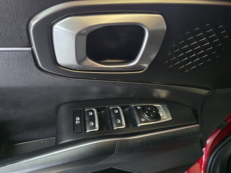 2022 Kia Sorento Hybrid S 4DR SUV AWD - Photo 20 - Hamilton, OH 45015