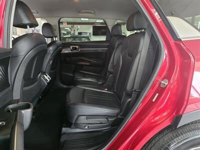 2022 Kia Sorento Hybrid S 4DR SUV AWD - Photo 12 - Hamilton, OH 45015