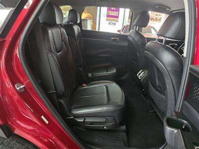 2022 Kia Sorento Hybrid S 4DR SUV AWD - Photo 18 - Hamilton, OH 45015