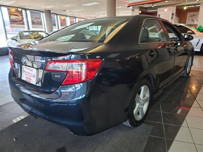 2014 Toyota Camry SE 4DR SEDAN   - Photo 4 - Hamilton, OH 45015