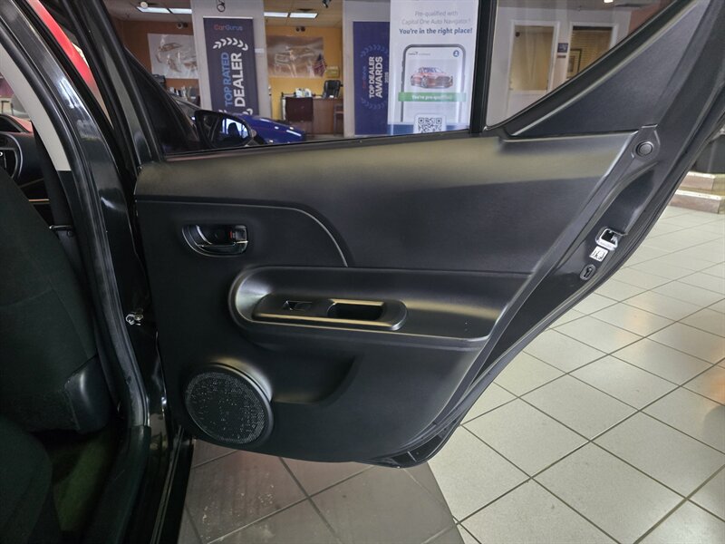 2015 Toyota Prius c Two 4DR HATCHBACK - Photo 15 - Hamilton, OH 45015