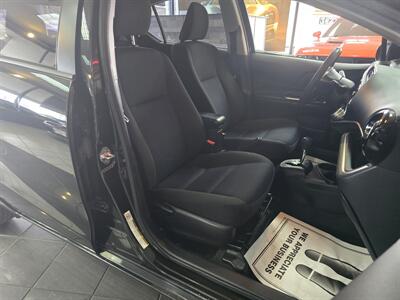 2015 Toyota Prius c Two 4DR HATCHBACK - Photo 14 - Hamilton, OH 45015