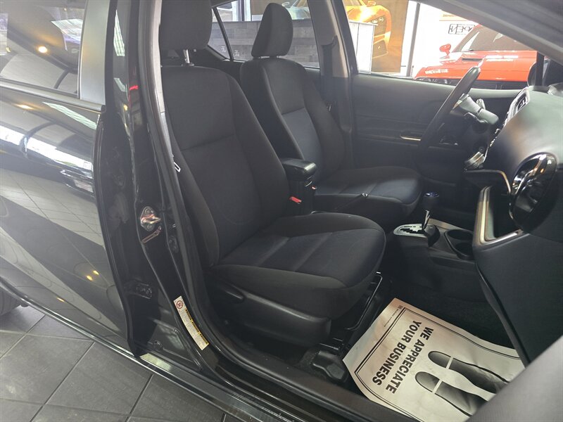 2015 Toyota Prius c Two 4DR HATCHBACK - Photo 14 - Hamilton, OH 45015