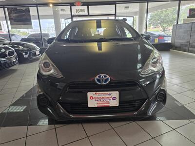 2015 Toyota Prius c Two 4DR HATCHBACK - Photo 2 - Hamilton, OH 45015