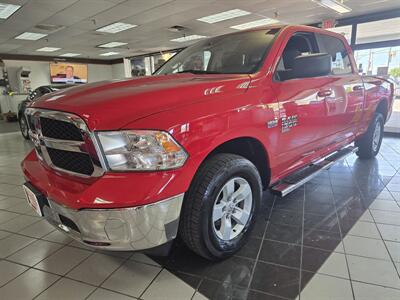 2019 RAM 1500 CLASSIC SLT CREW CAB 4X4/HEMI   - Photo 1 - Hamilton, OH 45015