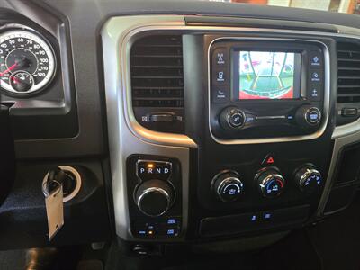 2019 RAM 1500 CLASSIC SLT CREW CAB 4X4/HEMI   - Photo 17 - Hamilton, OH 45015