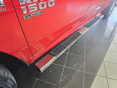 2019 RAM 1500 CLASSIC SLT CREW CAB 4X4/HEMI   - Photo 23 - Hamilton, OH 45015