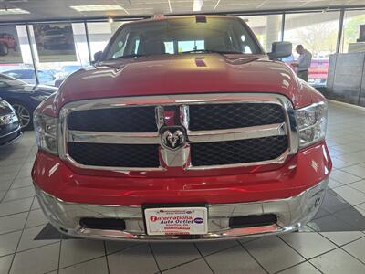 2019 RAM 1500 CLASSIC SLT CREW CAB 4X4/HEMI   - Photo 2 - Hamilton, OH 45015