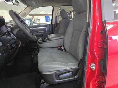 2019 RAM 1500 CLASSIC SLT CREW CAB 4X4/HEMI   - Photo 9 - Hamilton, OH 45015
