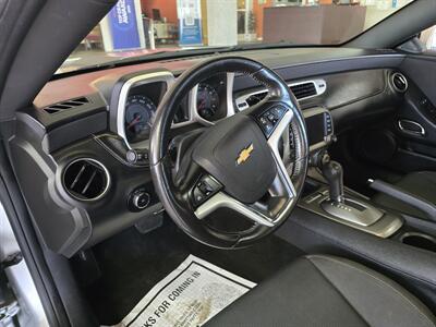 2015 Chevrolet Camaro LT 2DR COUPE w/1LT   - Photo 8 - Hamilton, OH 45015