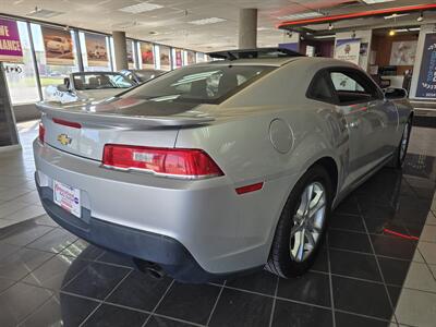 2015 Chevrolet Camaro LT 2DR COUPE w/1LT   - Photo 4 - Hamilton, OH 45015