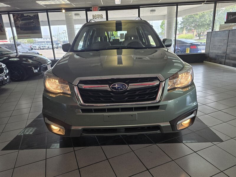 2017 Subaru Forester 2.5i Limited 4DR WAGON AWD - Photo 2 - Hamilton, OH 45015