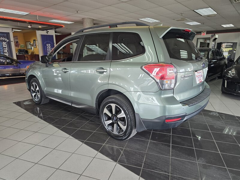 2017 Subaru Forester 2.5i Limited 4DR WAGON AWD - Photo 6 - Hamilton, OH 45015