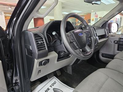 2017 Ford F-150 XLT SUPER CREW 4X4   - Photo 9 - Hamilton, OH 45015