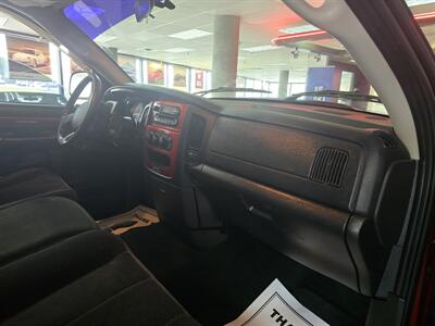 2005 Dodge Ram 1500 SLT   - Photo 33 - Hamilton, OH 45015