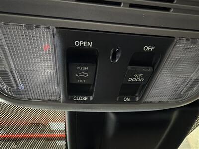 2020 Honda Odyssey EX-L 4DR MINI-VAN   - Photo 17 - Hamilton, OH 45015