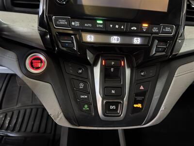 2020 Honda Odyssey EX-L 4DR MINI-VAN   - Photo 16 - Hamilton, OH 45015