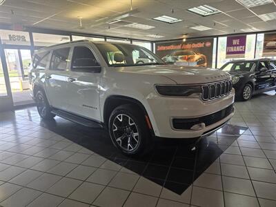 2023 Jeep Wagoneer L Series III 4DR SUV   - Photo 3 - Hamilton, OH 45015