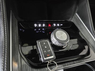 2023 Jeep Wagoneer L Series III 4DR SUV   - Photo 28 - Hamilton, OH 45015