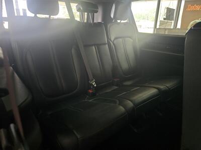 2023 Jeep Wagoneer L Series III 4DR SUV   - Photo 21 - Hamilton, OH 45015
