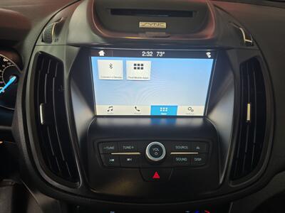 2017 Ford Escape SE   - Photo 25 - Hamilton, OH 45015