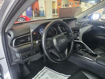2024 Toyota Camry SE   - Photo 8 - Hamilton, OH 45015