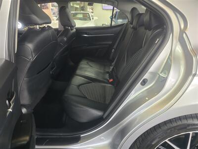 2024 Toyota Camry SE   - Photo 11 - Hamilton, OH 45015