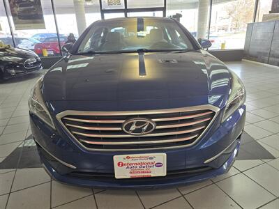 2017 Hyundai Sonata SE 4DR SEDAN   - Photo 4 - Hamilton, OH 45015