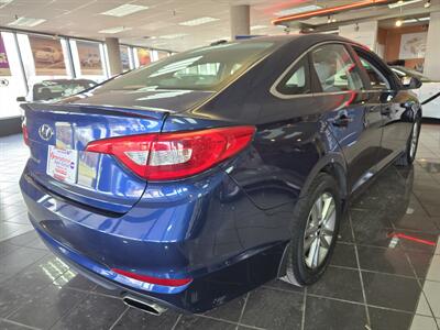 2017 Hyundai Sonata SE 4DR SEDAN   - Photo 7 - Hamilton, OH 45015