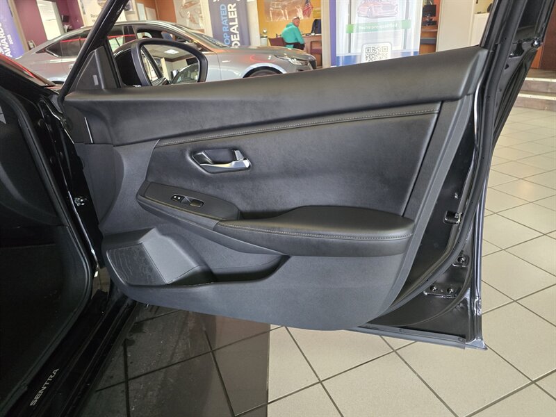 2025 Nissan Sentra SV 4DR SEDAN - Photo 12 - Hamilton, OH 45015
