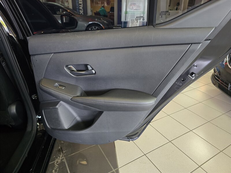 2025 Nissan Sentra SV 4DR SEDAN - Photo 15 - Hamilton, OH 45015