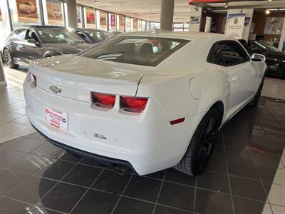 2012 Chevrolet Camaro LT 2DR COUPE   - Photo 6 - Hamilton, OH 45015