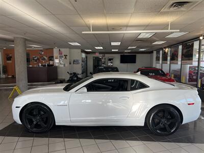 2012 Chevrolet Camaro LT 2DR COUPE   - Photo 2 - Hamilton, OH 45015