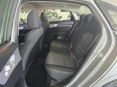 2024 Kia Forte LXS   - Photo 11 - Hamilton, OH 45015