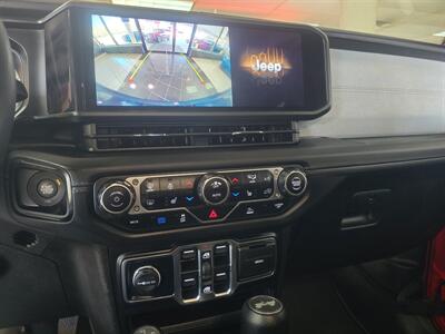 2024 Jeep Wrangler Sahara 4xe 4DR WAGON 4X4 - Photo 19 - Hamilton, OH 45015