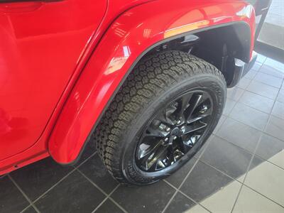 2024 Jeep Wrangler Sahara 4xe 4DR WAGON 4X4 - Photo 32 - Hamilton, OH 45015