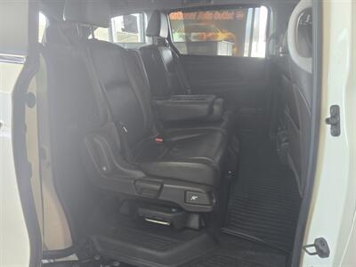 2018 Honda Odyssey EX-L 4DR MINI-VAN   - Photo 16 - Hamilton, OH 45015