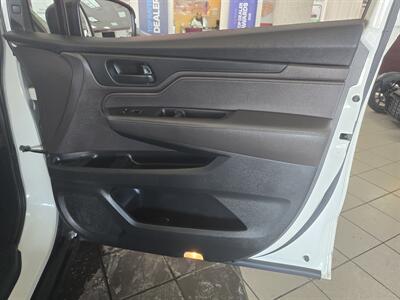 2018 Honda Odyssey EX-L 4DR MINI-VAN   - Photo 13 - Hamilton, OH 45015