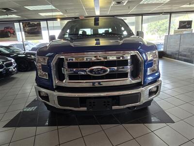 2017 Ford F-150 XLT SUPER CREW 4X4 - Photo 2 - Hamilton, OH 45015