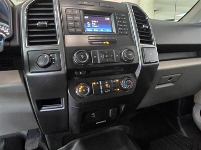 2017 Ford F-150 XLT SUPER CREW 4X4 - Photo 24 - Hamilton, OH 45015