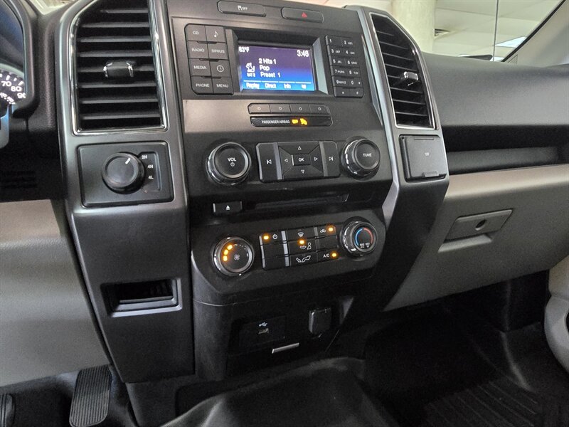 2017 Ford F-150 XLT SUPER CREW 4X4 - Photo 24 - Hamilton, OH 45015
