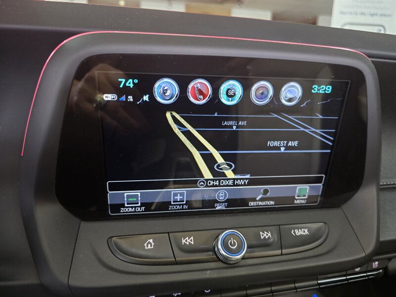 2017 Chevrolet Camaro LT - Photo 26 - Hamilton, OH 45015