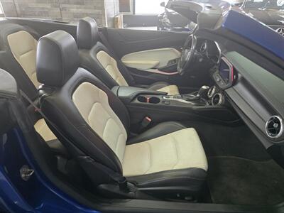 2017 Chevrolet Camaro LT - Photo 13 - Hamilton, OH 45015