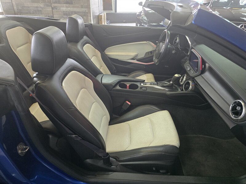 2017 Chevrolet Camaro LT - Photo 13 - Hamilton, OH 45015