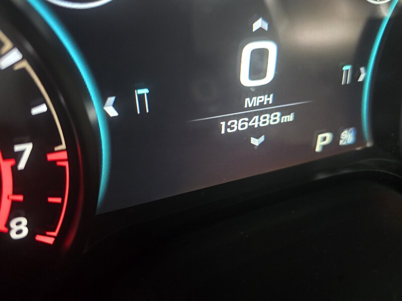 2017 Chevrolet Camaro LT - Photo 32 - Hamilton, OH 45015