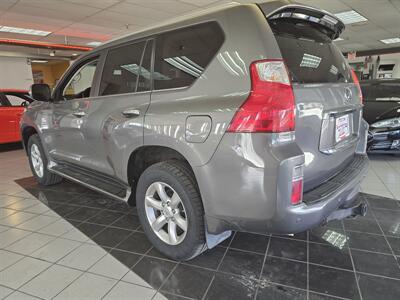 2011 Lexus GX Base 4DR SUV AWD   - Photo 7 - Hamilton, OH 45015